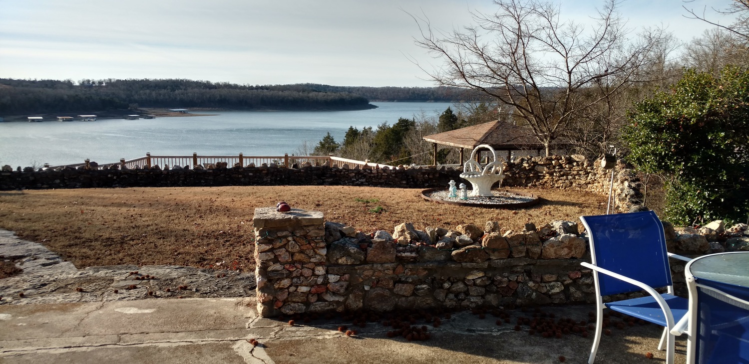 Blue Lady Resort on Lake Norfork