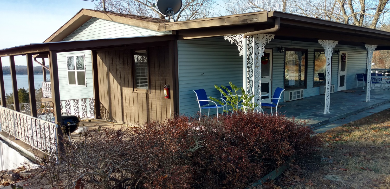 Blue Lady Resort on Lake Norfork